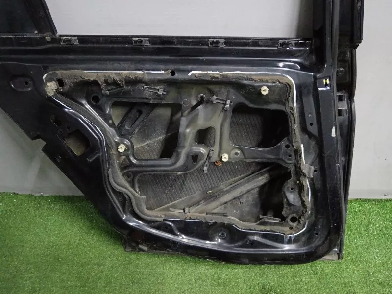 Дверь BMW 3-Series 2007 41007203647 E90, задняя левая