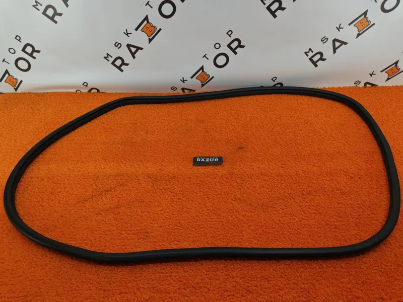 Уплотнитель проема двери