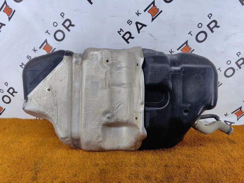 Бак топливный