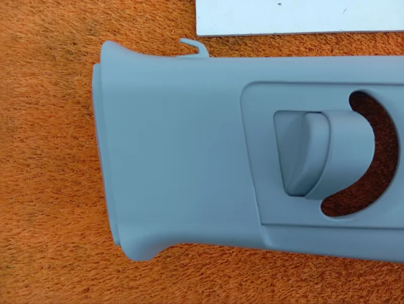 Обшивка центральной стойки