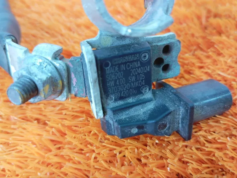 Клемма аккумулятора