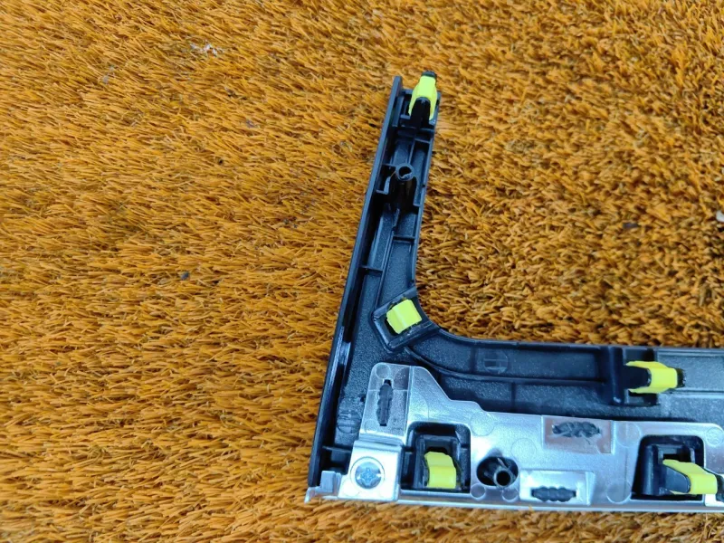 Накладка двери