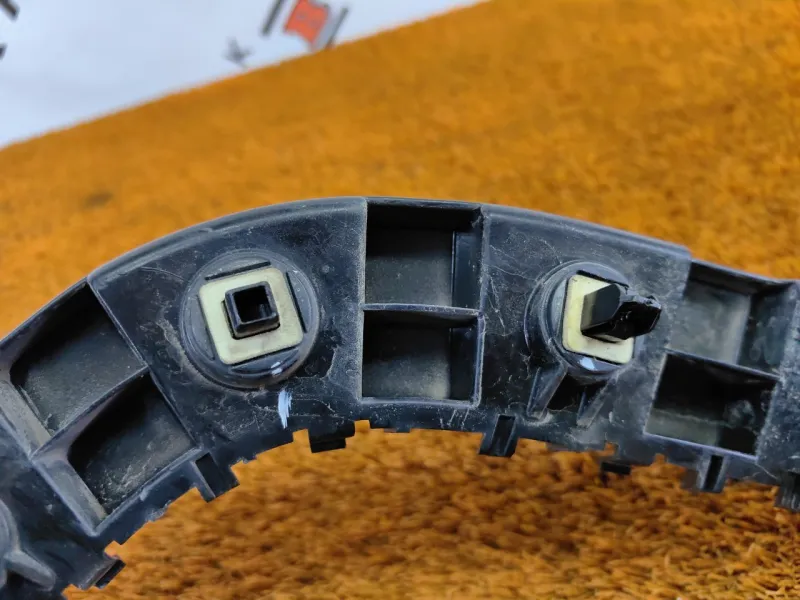 Кронштейн бампера