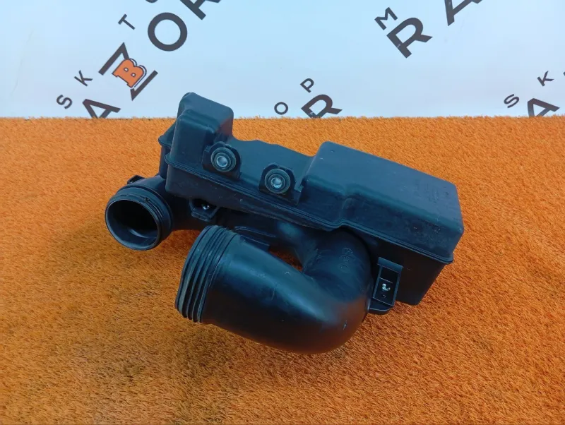 Резонатор воздушного фильтра