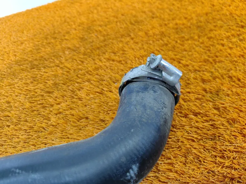 Патрубок интеркулера