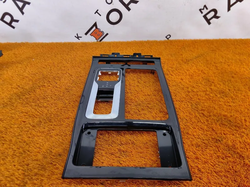 Накладка центральной консоли