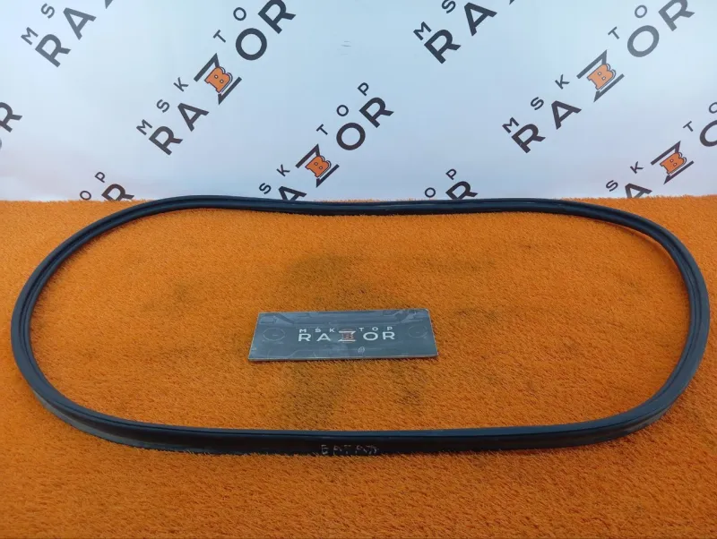 Уплотнитель багажника