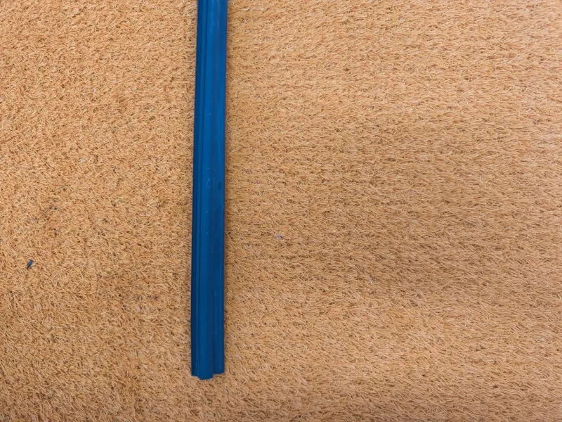 Уплотнитель стекла двери