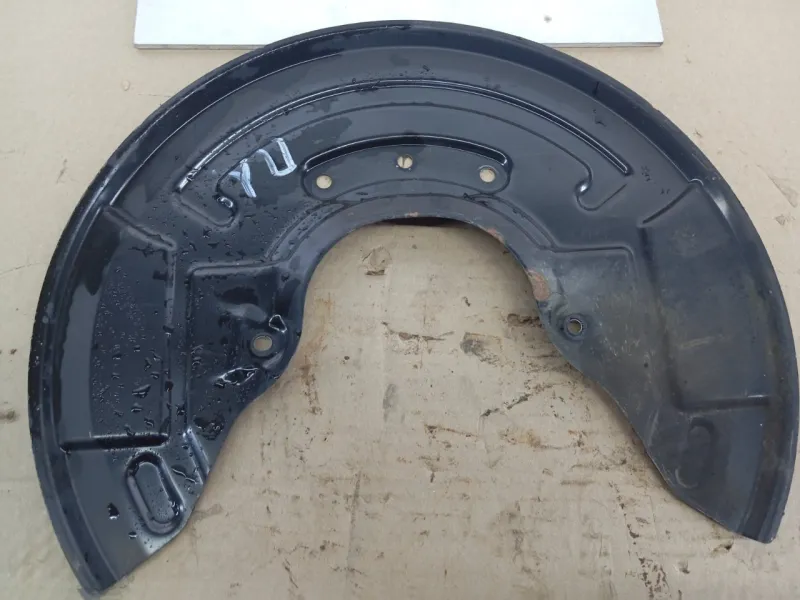Пыльник тормозного диска