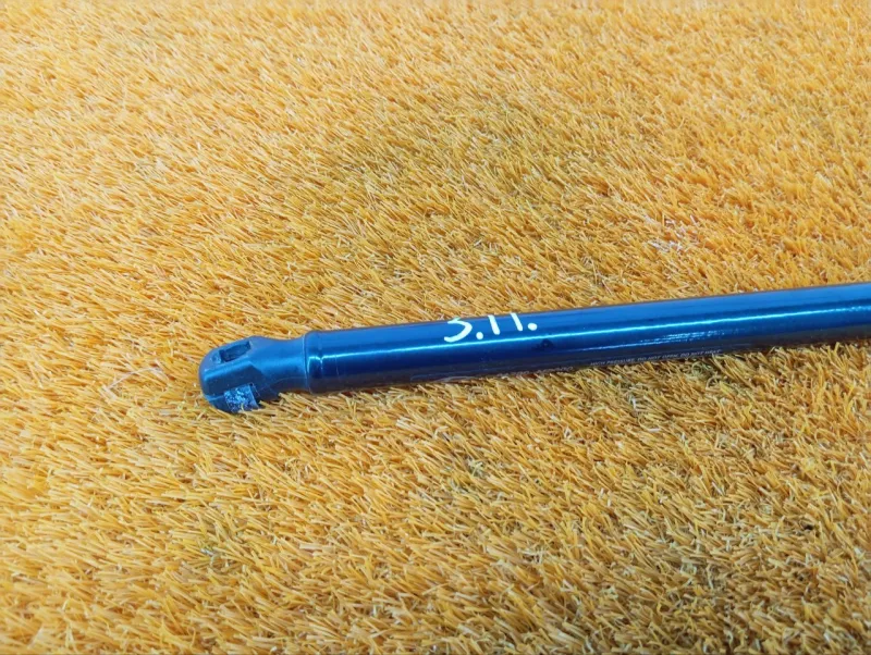 Амортизатор крышки багажника