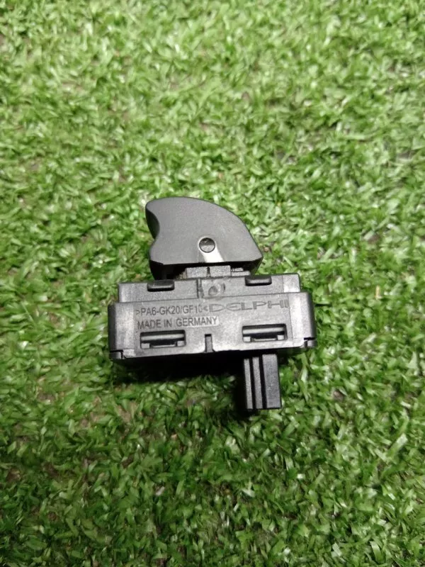 Кнопка стеклоподъемника