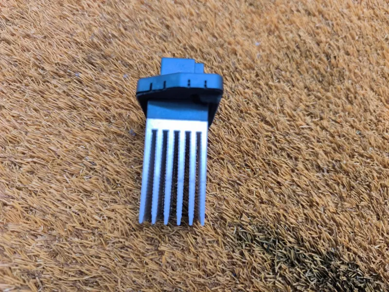 Резистор отопителя