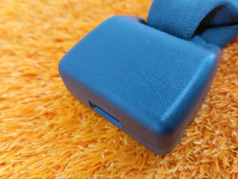 Ответная часть ремня безопасности