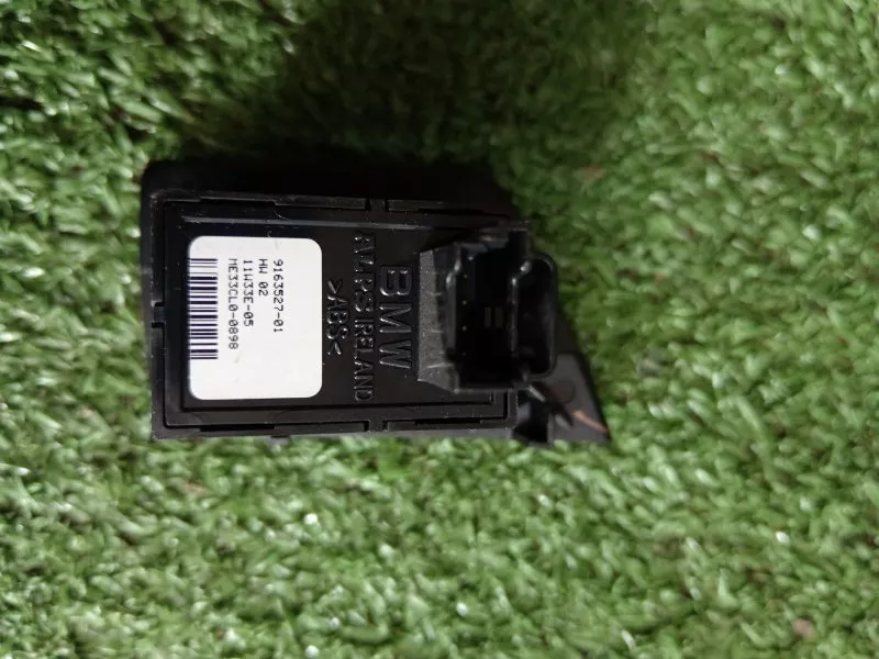 Кнопка стеклоподъемника