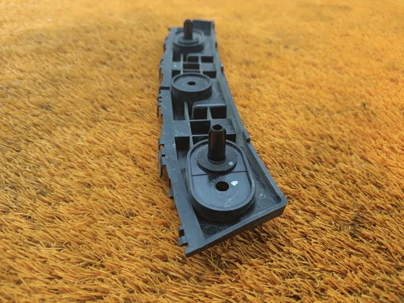 Крепление бампера