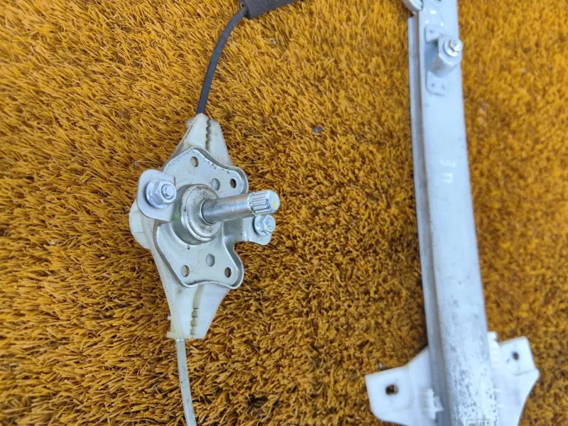 Стеклоподъемник