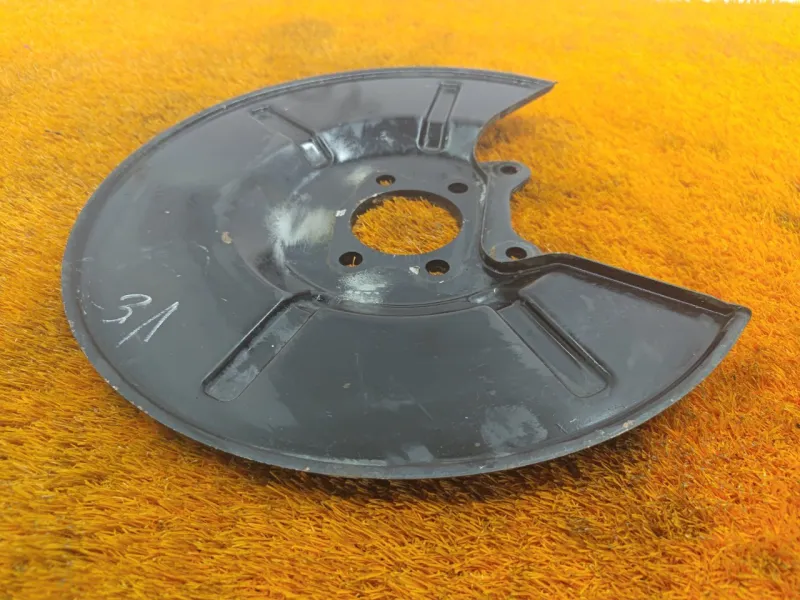 Пыльник тормозного диска