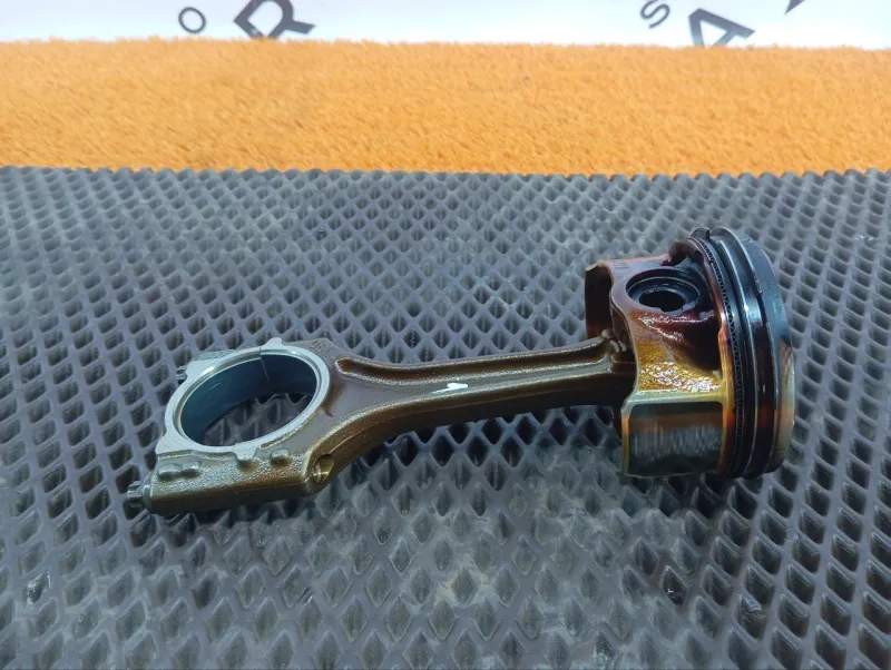 Поршень Audi A4 2020 06H107065DM 5 (B9) DBPA (CVKB)