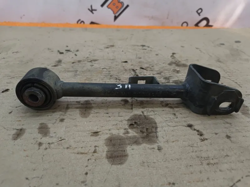 Рычаг подвески