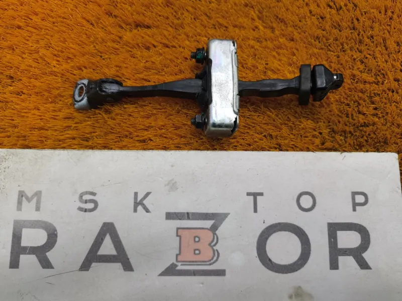 Ограничитель двери