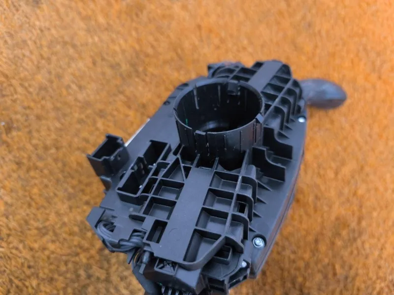 Подрулевой переключатель