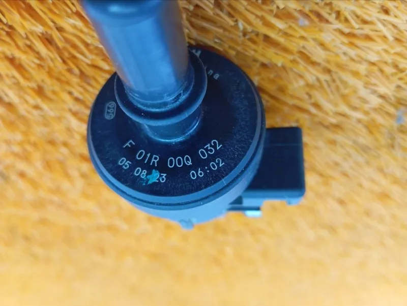 Клапан вентиляции топливного бака