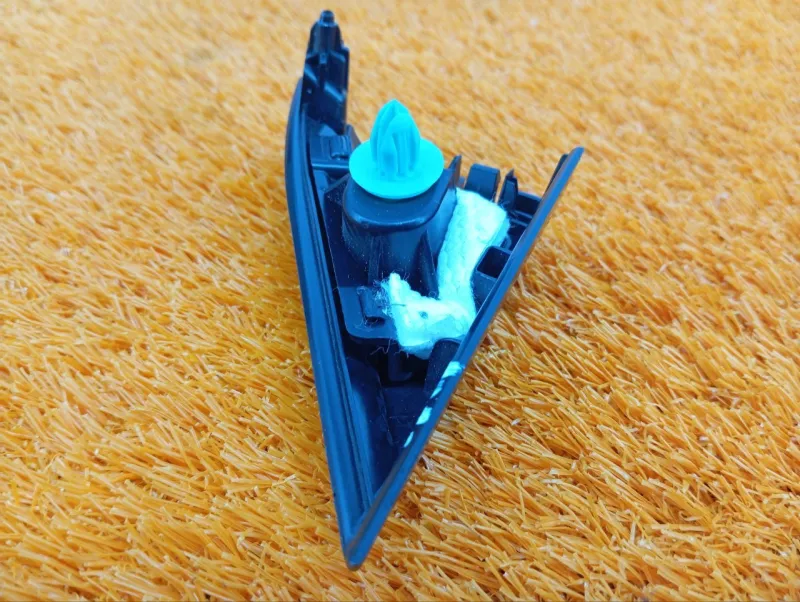 Уголок двери