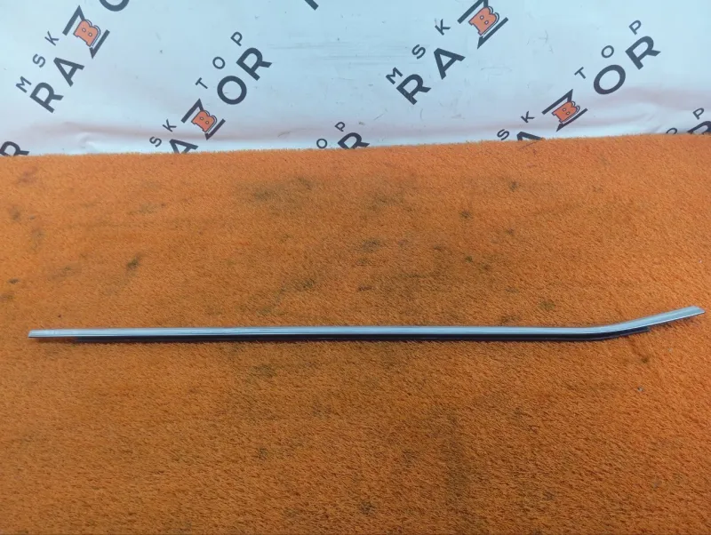 Молдинг стекла