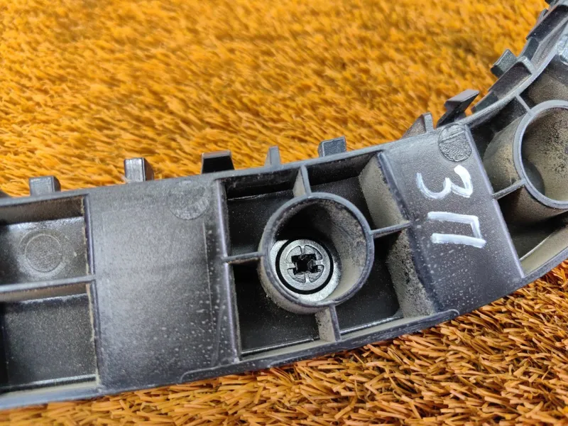 Кронштейн бампера