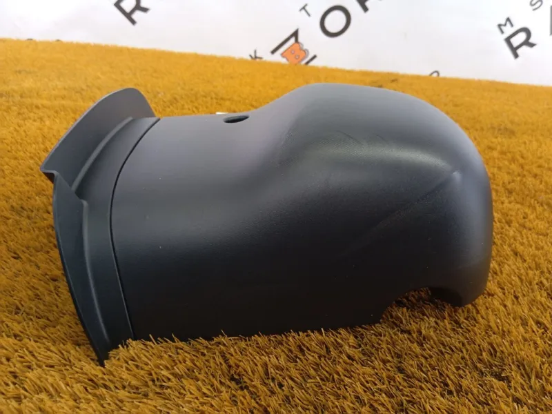 Кожух рулевой колонки