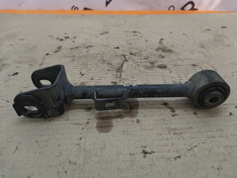 Рычаг подвески