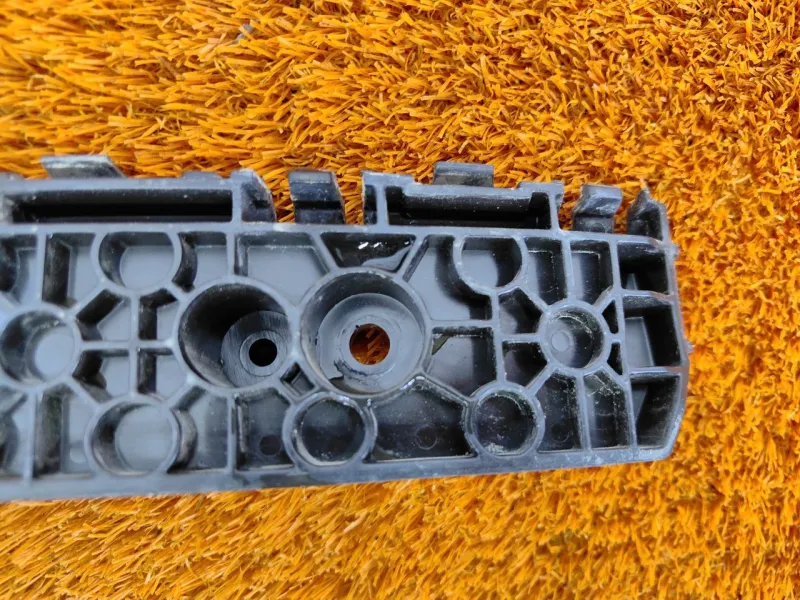 Кронштейн бампера