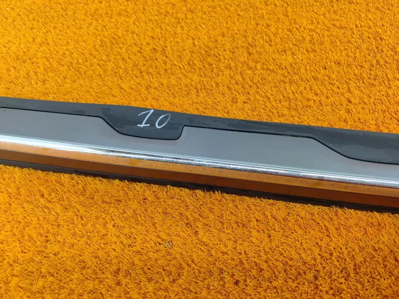 Накладка двери декоративная