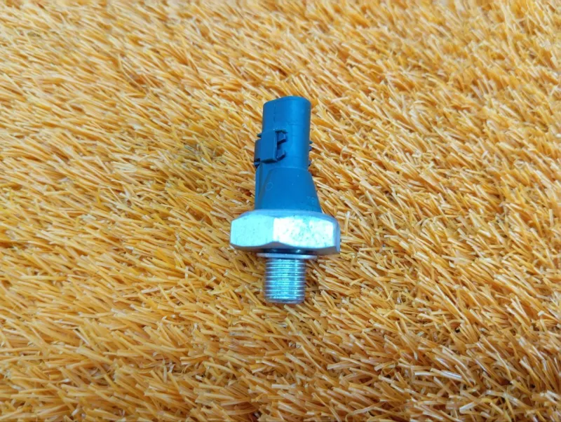 Датчик давления масла