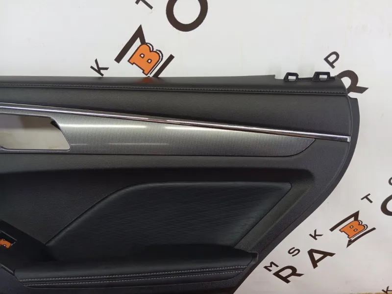 Обшивка двери