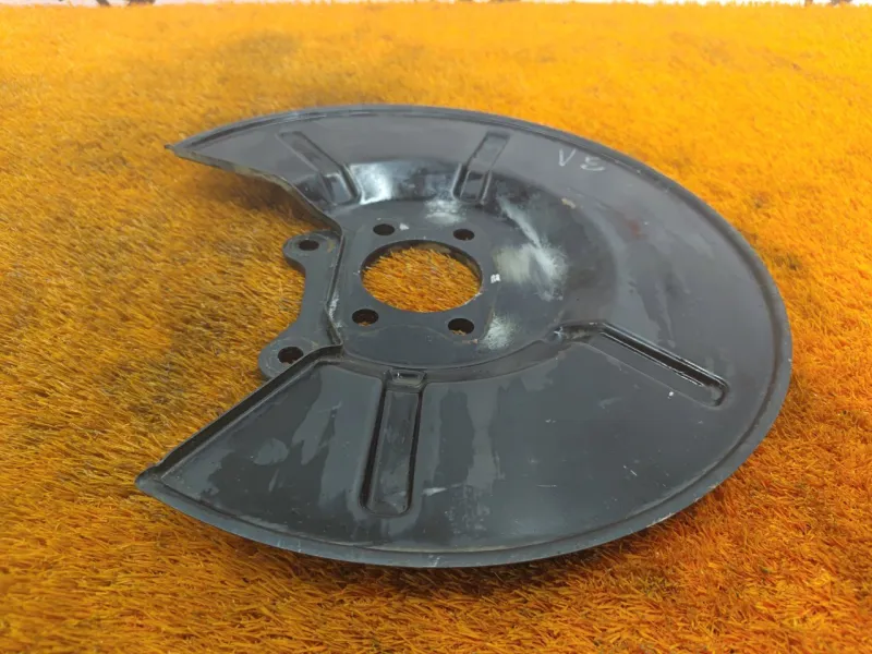 Пыльник тормозного диска