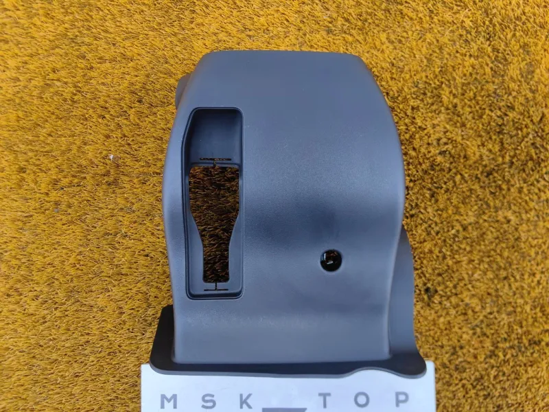 Кожух рулевой колонки