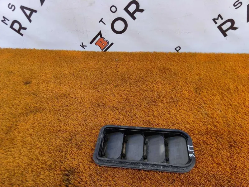 Решетка вентиляционная