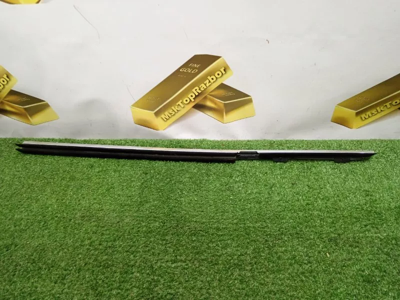 Уплотнитель стекла двери