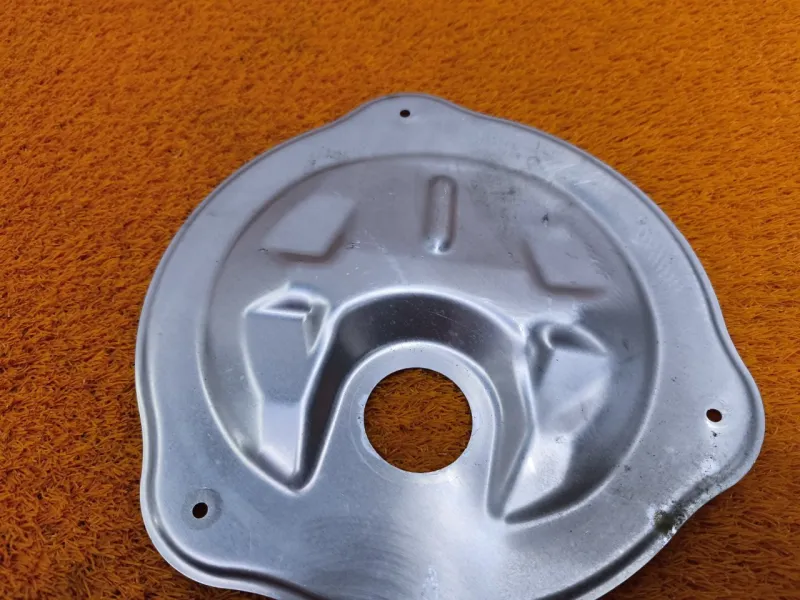 Крышка топливного насоса