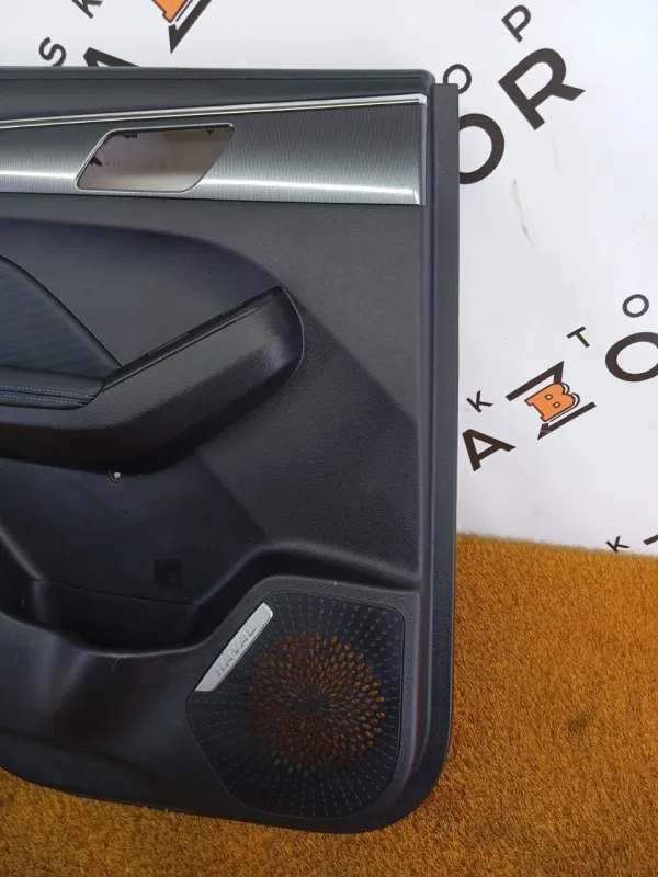 Обшивка двери