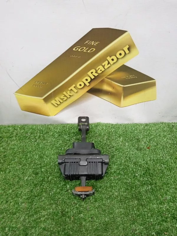 Ограничитель двери