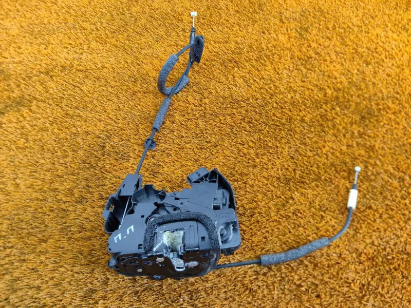 Замок двери