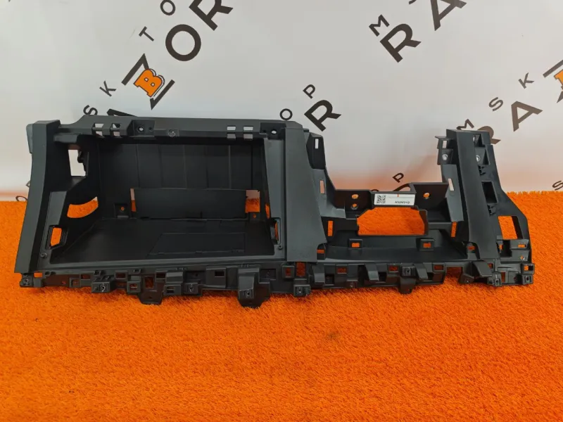 Накладка под торпедо