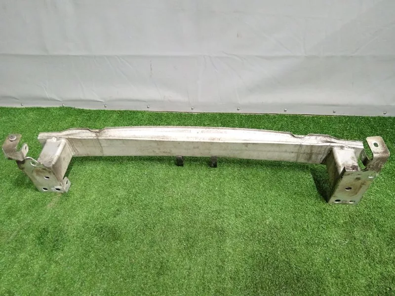 Усилитель бампера