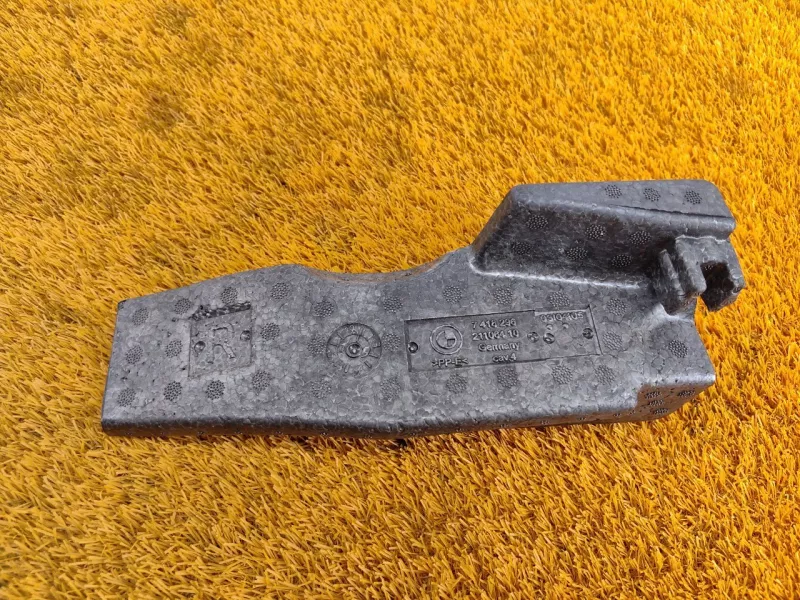 Уплотнитель багажника