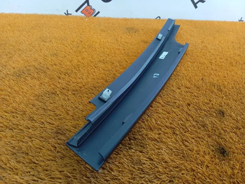 Молдинг двери