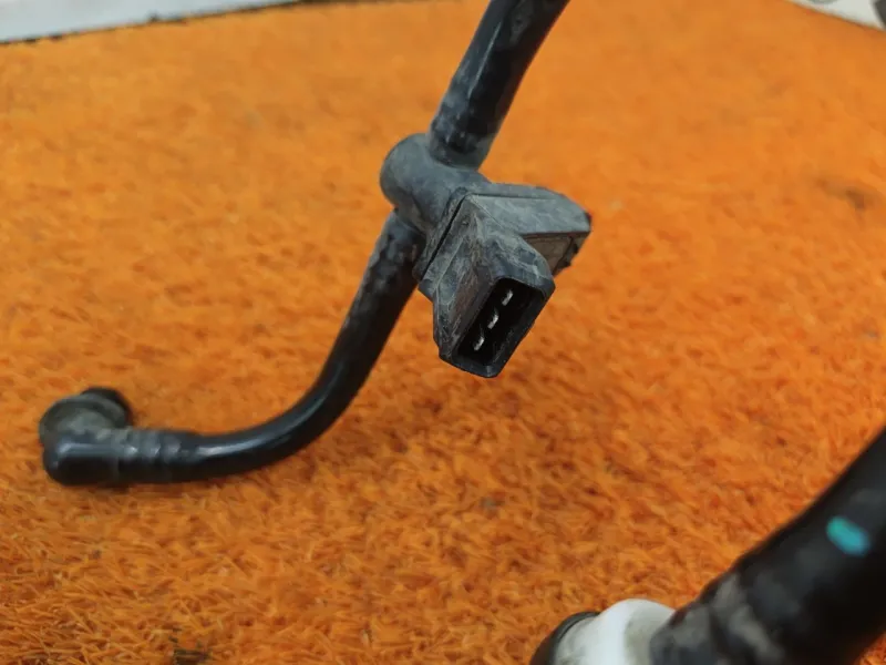 Трубка вакуумная