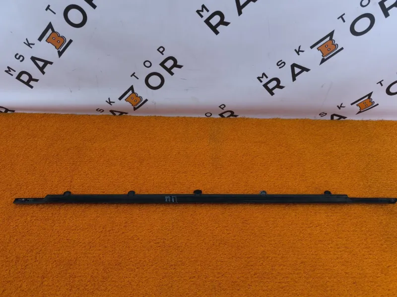 Молдинг стекла