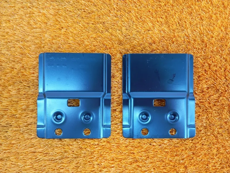 Крючок багажника